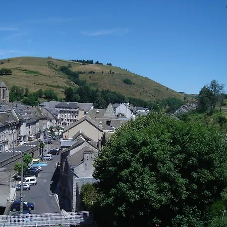 Beausejour شودز آيْج